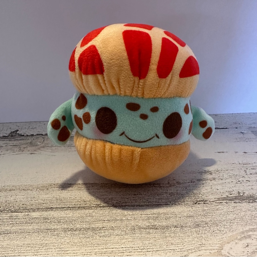 Disney Munchlings Gourmet Goods Squirt Ice Cream Sandwich Plush